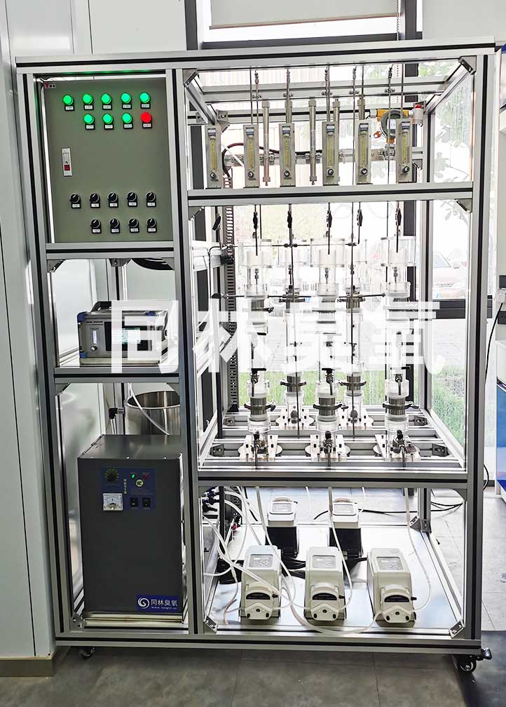 多柱臭(chòu)氧高級催化(huà)氧化裝置(3柱、四柱、5柱) 多柱臭氧高級催化氧化裝置(3柱、四柱、5柱(zhù))