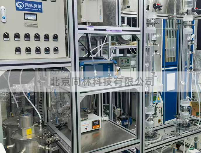 北京某高校雙柱式臭氧高級（jí）催化氧化定（dìng）製裝置（zhì）配（pèi）套案例